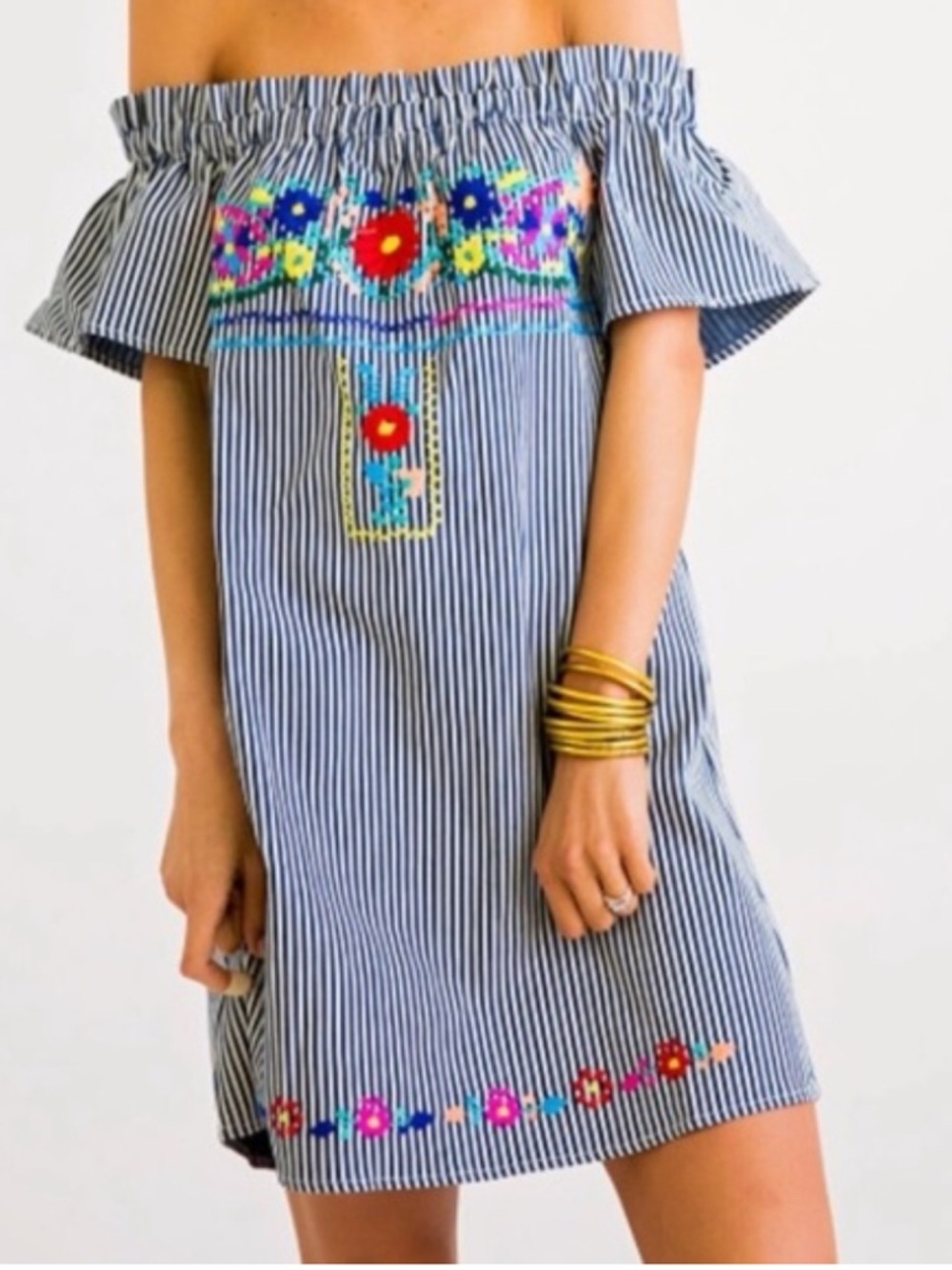 Off the shoulder Embroidered Shift Dress - NWT - Size Large
